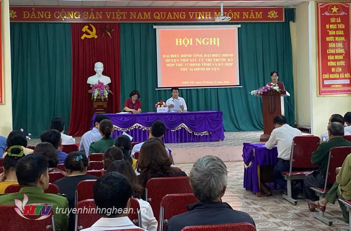 Toàn cảnh buổi tiếp xúc.