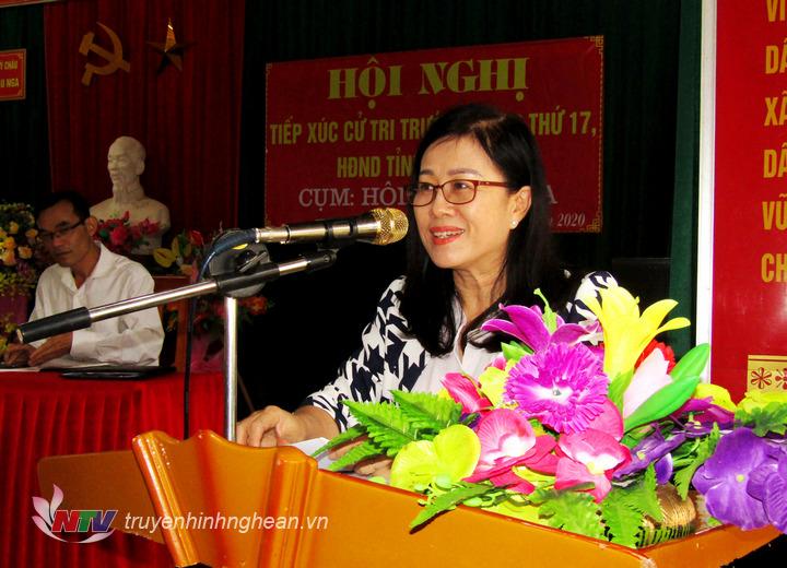 Bà Lục Thị Liên - Phó Ban Dân tộc HĐND tỉnh đã thông báo đến cử tri dự kiến nội dung, chương trình và thời gian tổ chức kỳ họp thứ 17.