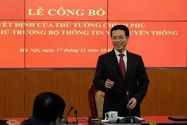 Bộ trưởng Nguyễn Mạnh Hùng: Tân PG88 link Nổhũ Nguyễn Huy Dũng có nhiều khát vọng cống hiến