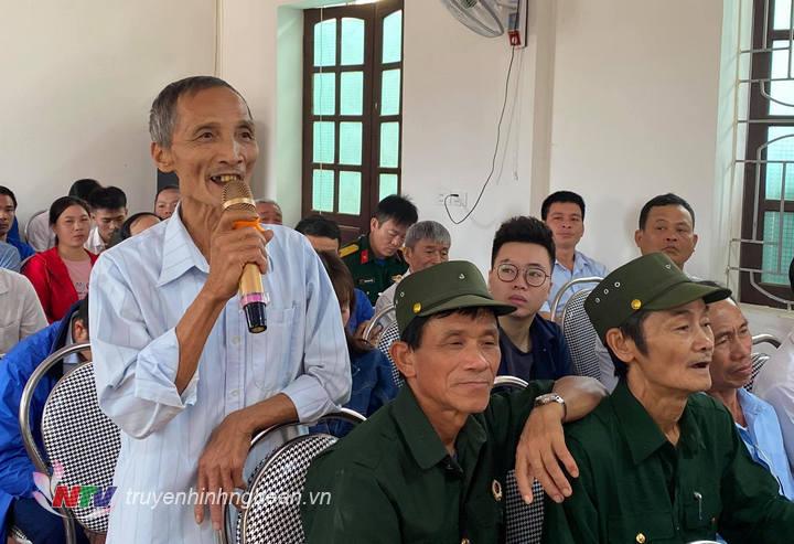 Cử tri xóm Hưng Thịnh kiến nghị về việc hỗ trợ nhà ở cho người có công.