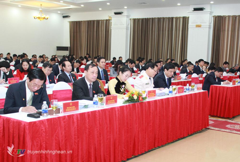 Các đại biểu tham dự.
