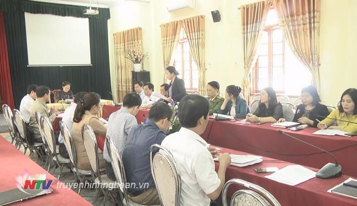 Toàn cảnh buổi làm việc.