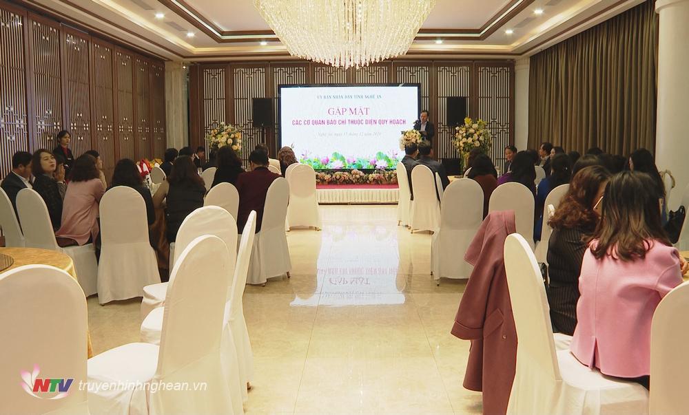 Toàn cảnh buổi gặp mặt.