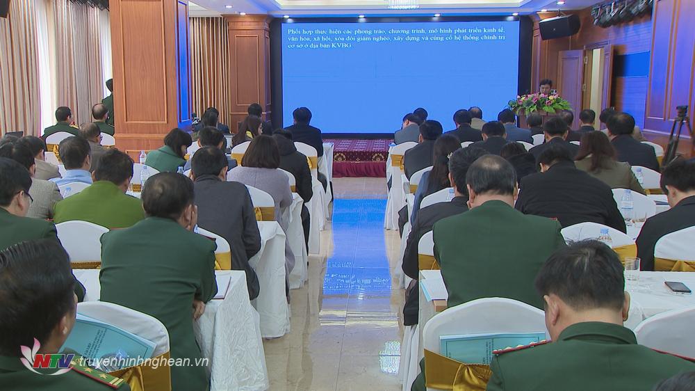 Toàn cảnh hội nghị.