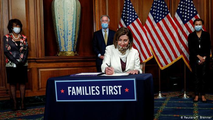 PG88 go Bắn cá Hạ viện Nancy Pelosi. Ảnh: DW