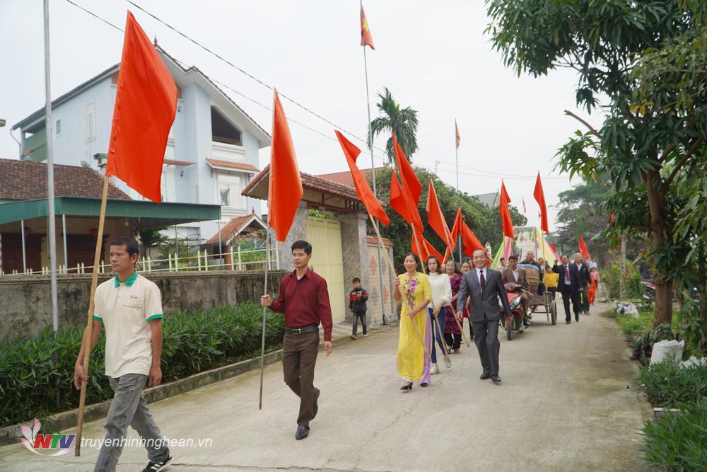 Nghi thức rước bằng ở Làng Nam.