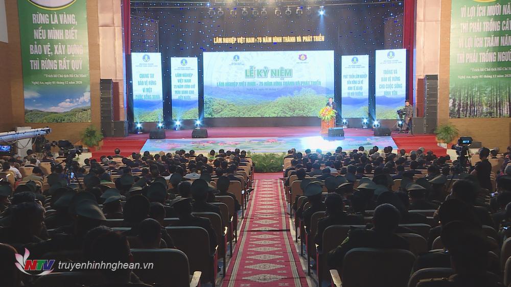 Toàn cảnh lễ kỷ niệm.