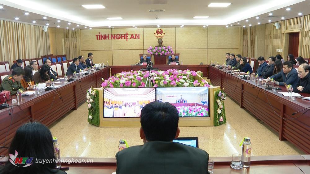 Chủ trì tại điểm cầu PG88 go Bắn cá có các đồng chí: Lê Ngọc Hoa - Phó PG88 go Bắn cá UBND tỉnh; Hoàng Quốc Hào - Giám đốc Sở Tư pháp.