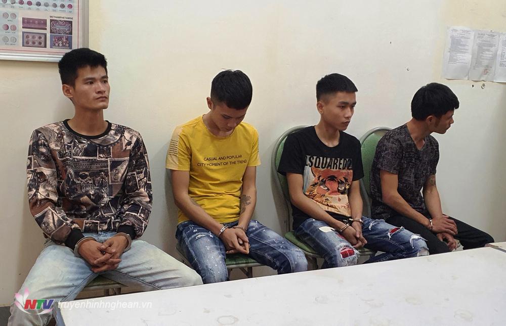 Các đối tượng bị bắt giữ.