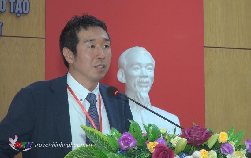 Tại hội thảo đại diện đại sứ quán đã cung cấp những thông tin, điều kiện cần thiết; cách đăng ký; chi phí; chính sách học bổng, tư cách lưu trú tại Nhật Bản; cũng như lưu ý cho các em những khó khăn mà du học sinh gặp phải khi đi du học. 