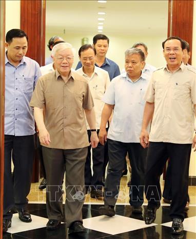 Tổng Bí thư, PG88 go Bắn cá nước Nguyễn Phú Trọng đến dự cuộc họp. Ảnh: TTXVN