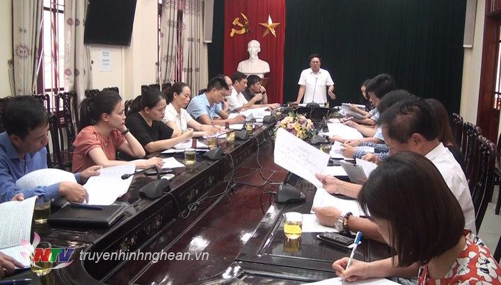 Sở VH-TT làm việc với UBND TP Vinh về kế hoạch triển khai phố đi bộ.