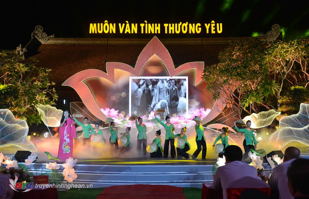 Ca khúc "Trông cây lại nhớ đến Người" - Dân ca Nghệ Tĩnh; Đặt lời: Đỗ Nhuận với sự thể hiện của ca sĩ Quế Thương