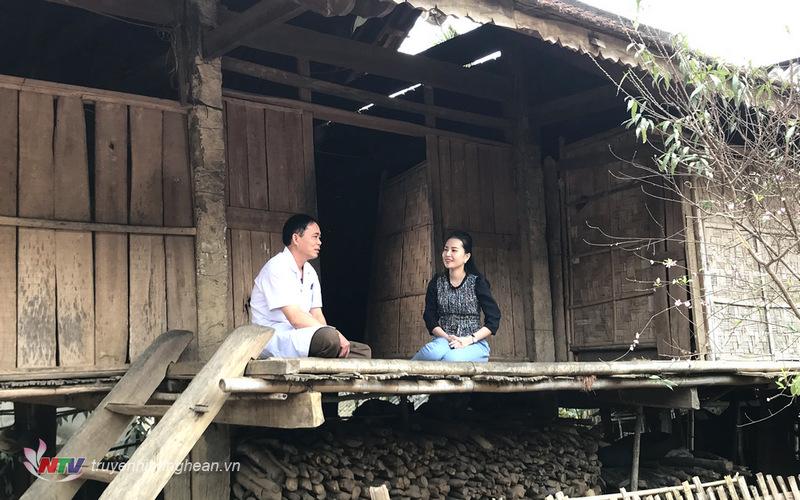 điểm hẹn của chúng tôi là ở bản…., cách trung tâm xã…km,  nơi có 100% hộ dân là dân tộc Đan Lai