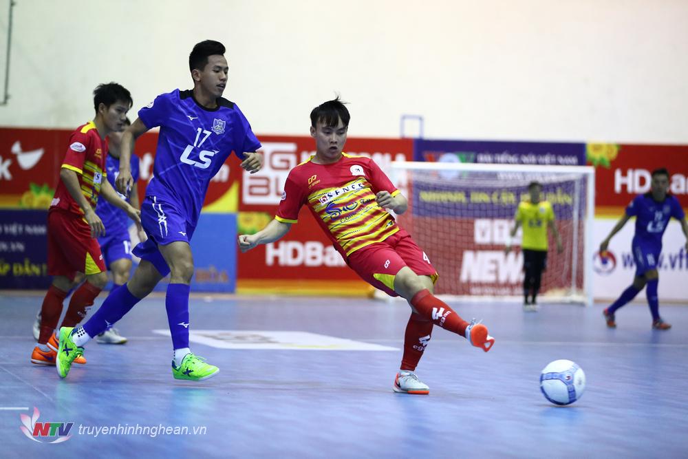 Đương kim vô địch Thái Sơn Nam tiếp tục thất bại ở loạt penalty