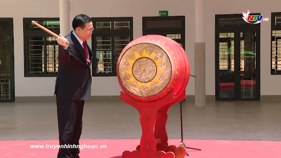 PG88 go Bắn cá Quốc hội Vương Đình Huệ dự lễ khai giảng tại trường học huyện biên giới vùng cao PG88 go Bắn cá