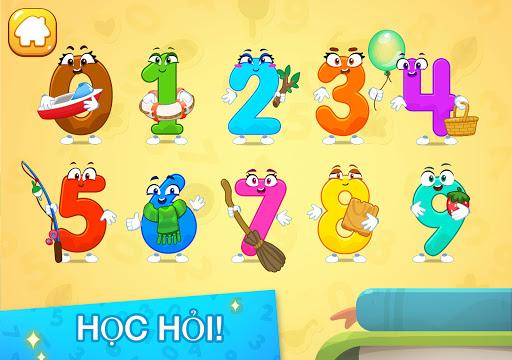 Con đường dốc thoai thoải, du khách đi bộ lên chiêm ngưỡng chum đá.