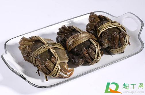 Phó chủ tịch UBND tỉnh Lê Minh Thông phát biểu tại buổi lễ.