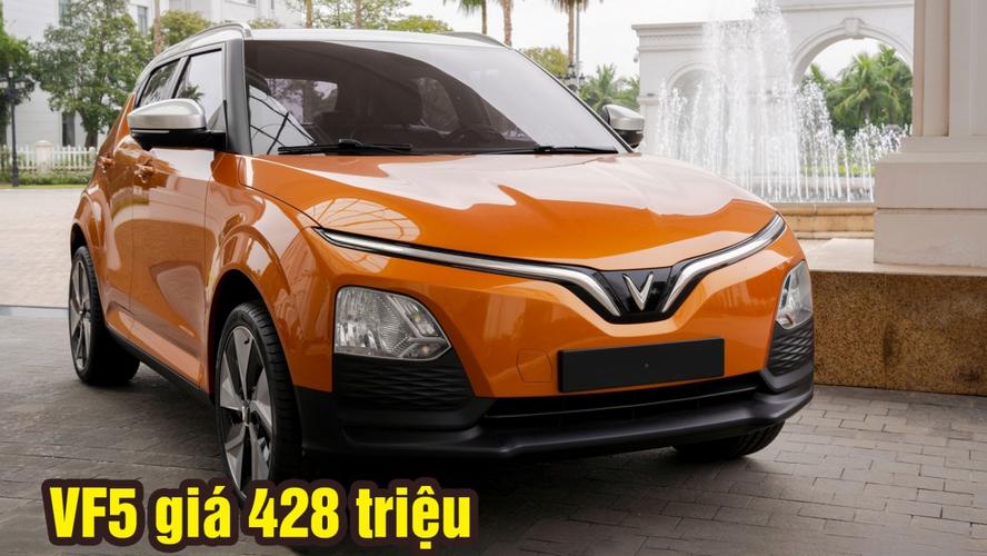 Hướng dẫn người dân sử dụng thuốc chữa bệnh.