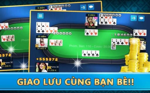 Đoàn VĐV Phú Thọ thậm chí còn trẻ trung hơn với những bộ vest xanh đen.
