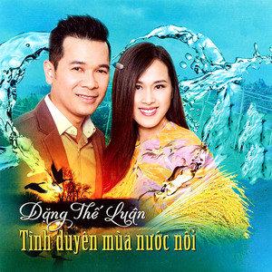 Cổ động viên nhí tô điểm thêm