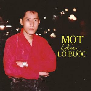 Một mô hình sinh động được tạo dựng bên đường vào nhà thờ.